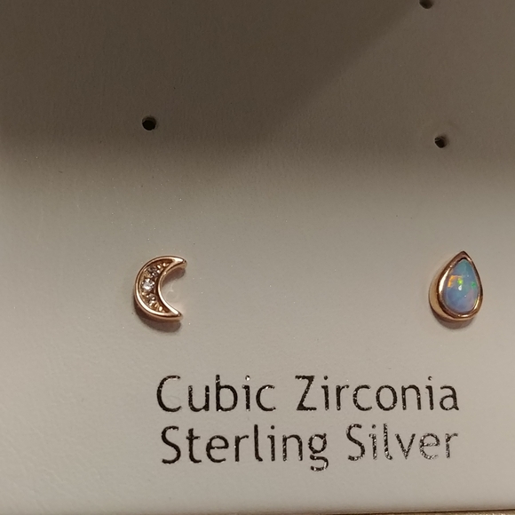 NEW Stirling Silver Earrings - Picture 1 of 4